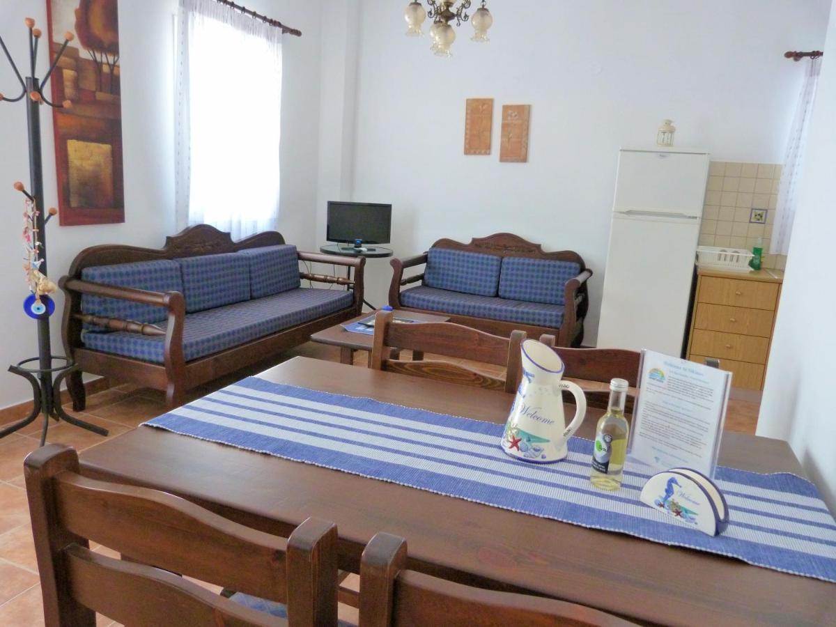 Ioli Apartments Alopronia Extérieur photo