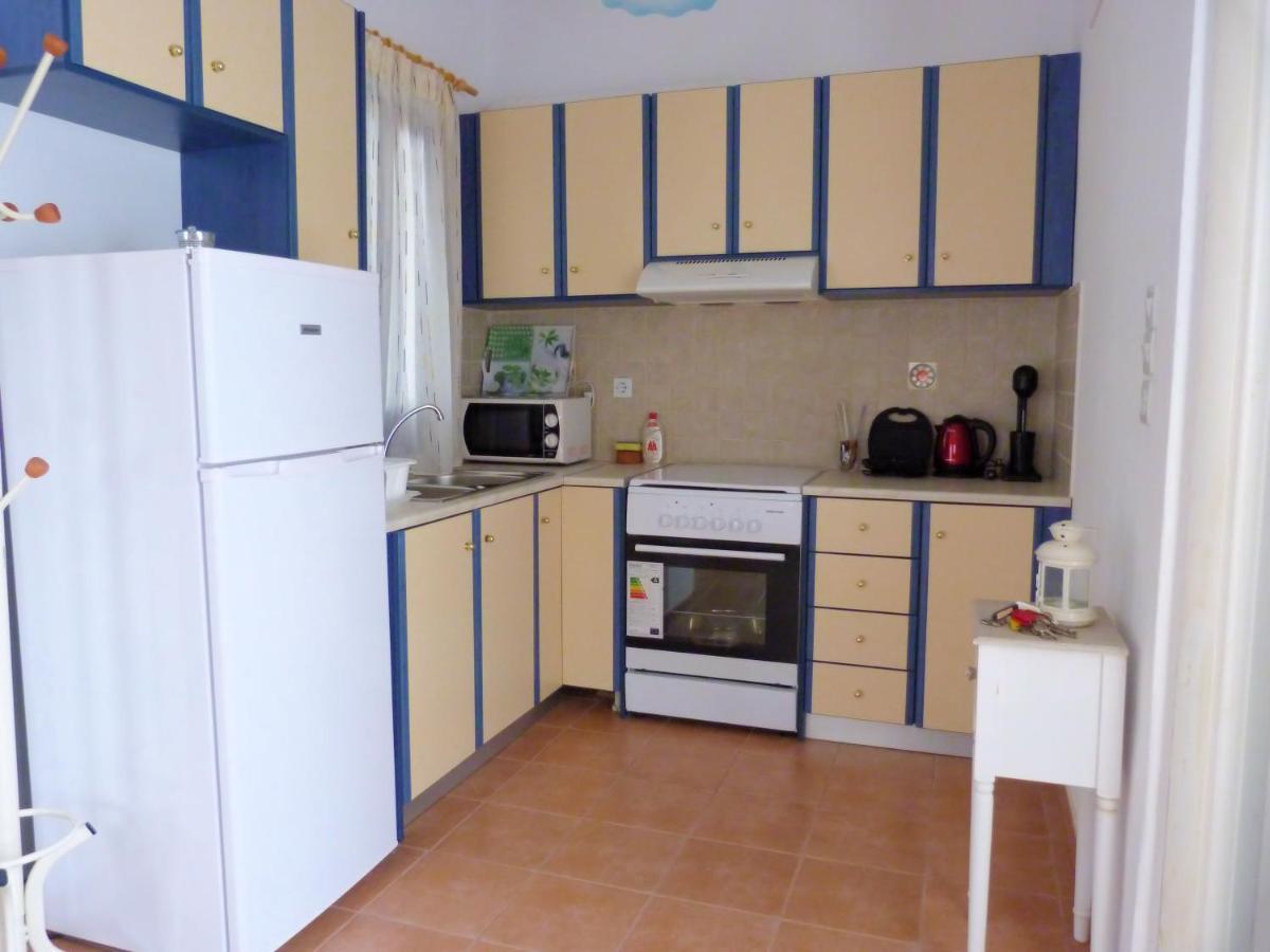 Ioli Apartments Alopronia Extérieur photo