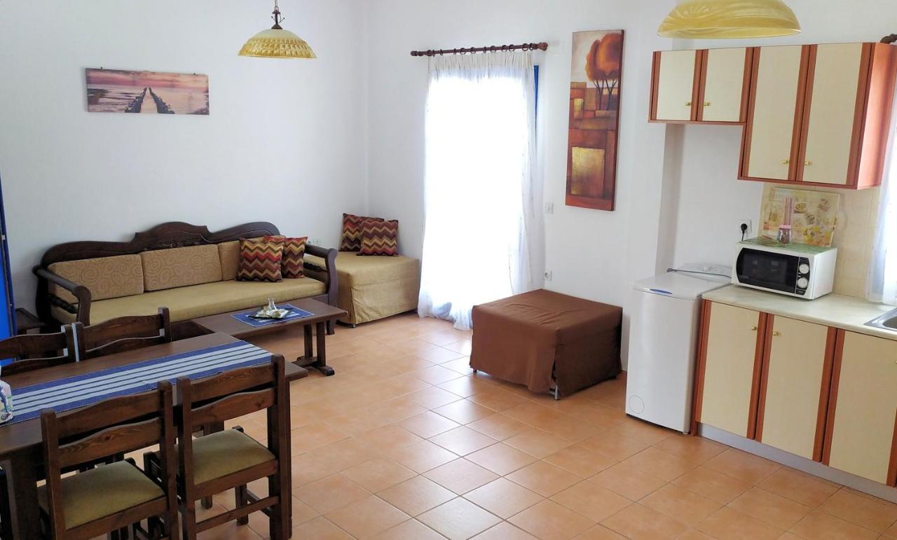 Ioli Apartments Alopronia Extérieur photo