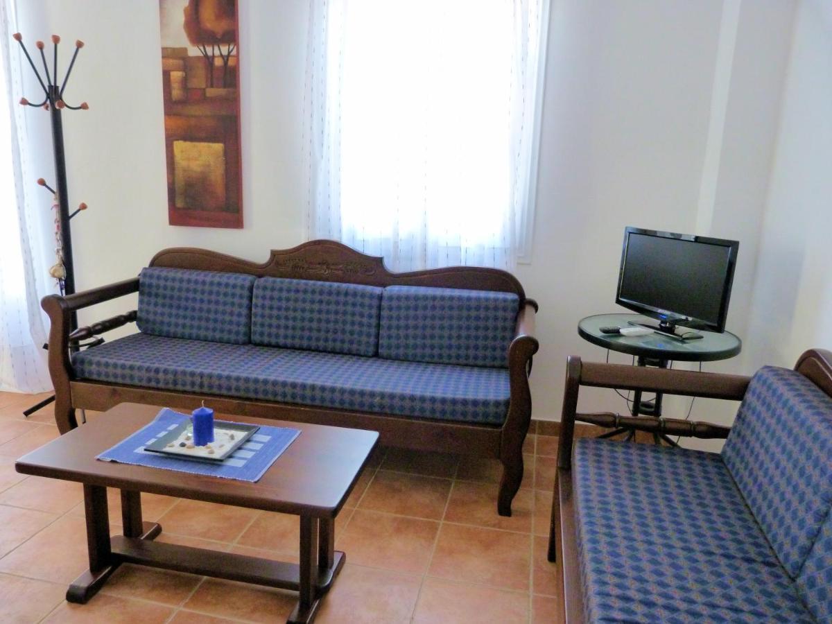Ioli Apartments Alopronia Extérieur photo