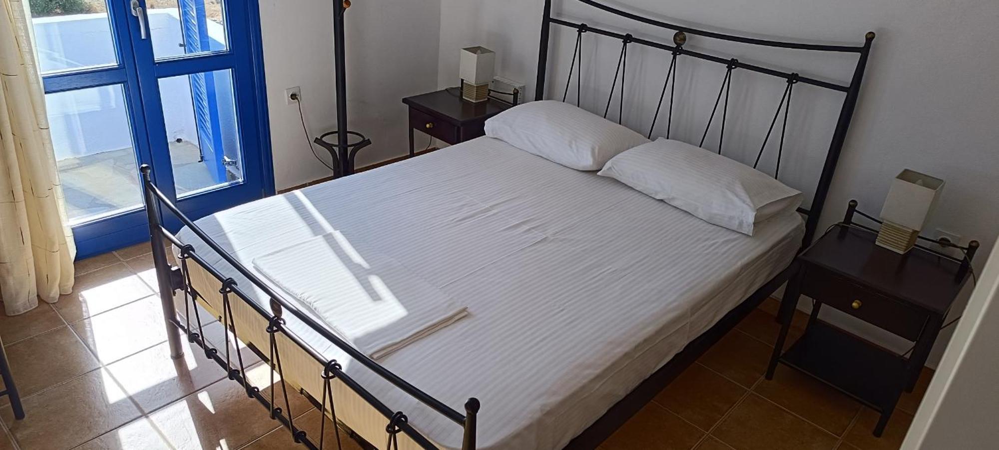 Ioli Apartments Alopronia Extérieur photo