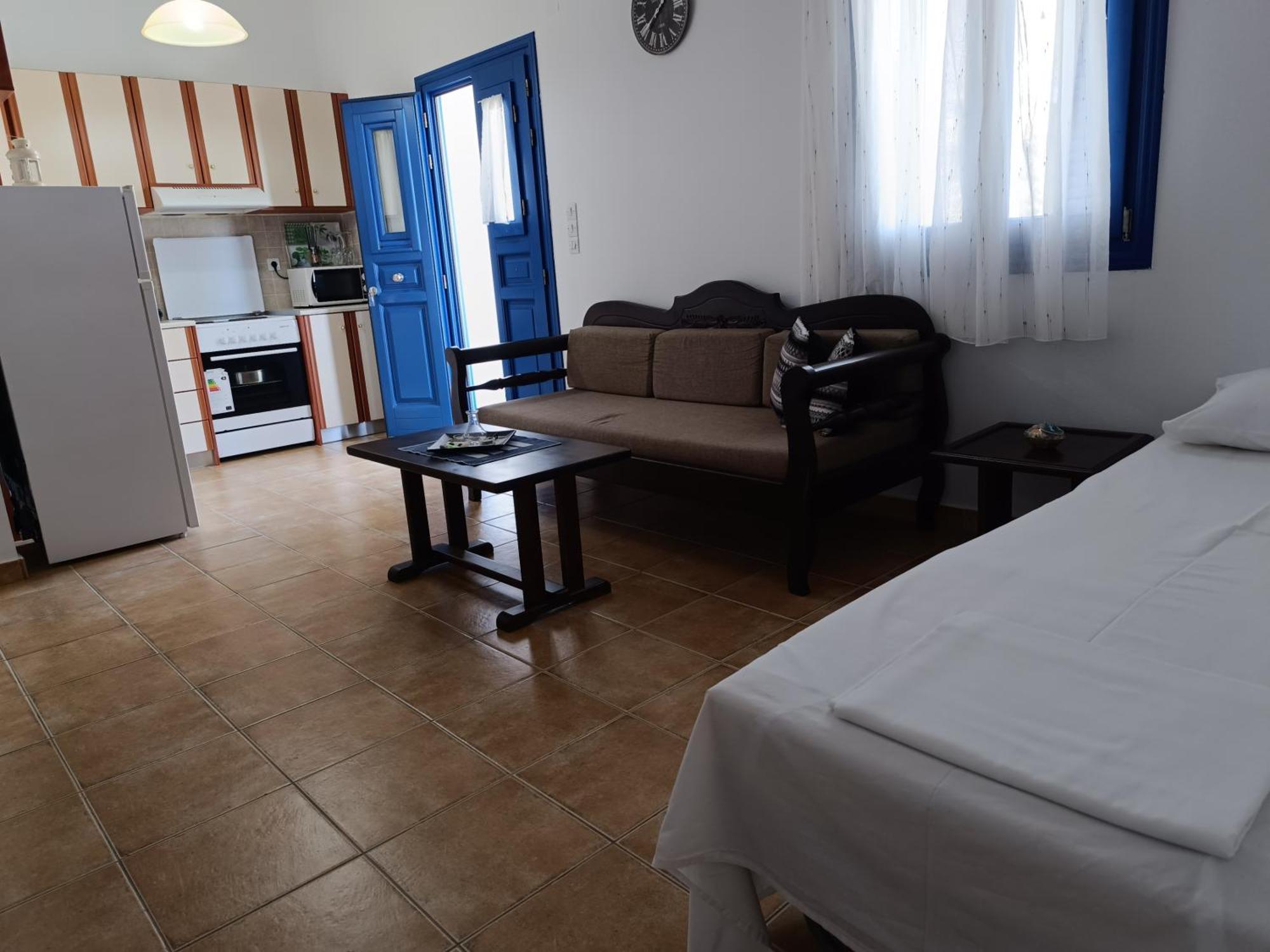 Ioli Apartments Alopronia Extérieur photo