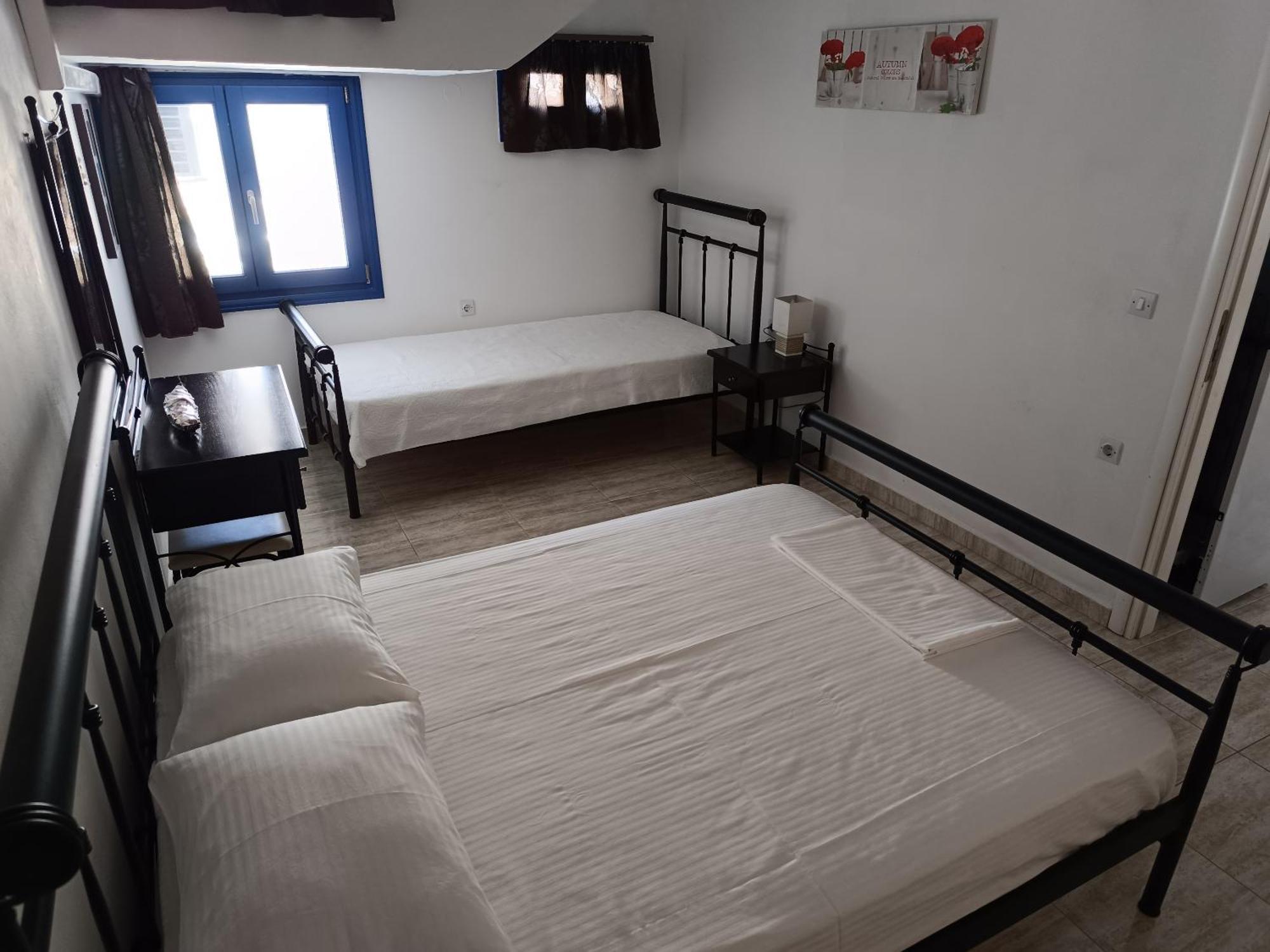 Ioli Apartments Alopronia Extérieur photo